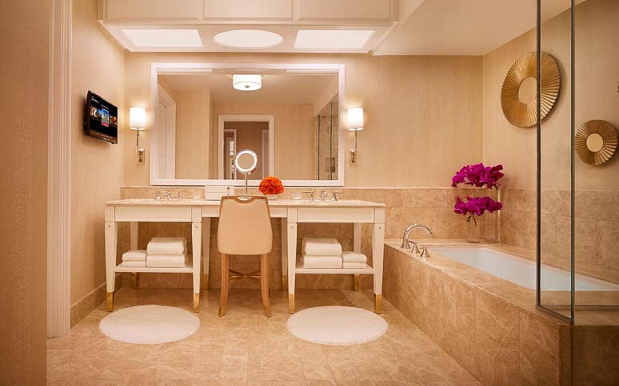 Encore Boston Harbor Everett Exterior photo Bathroom