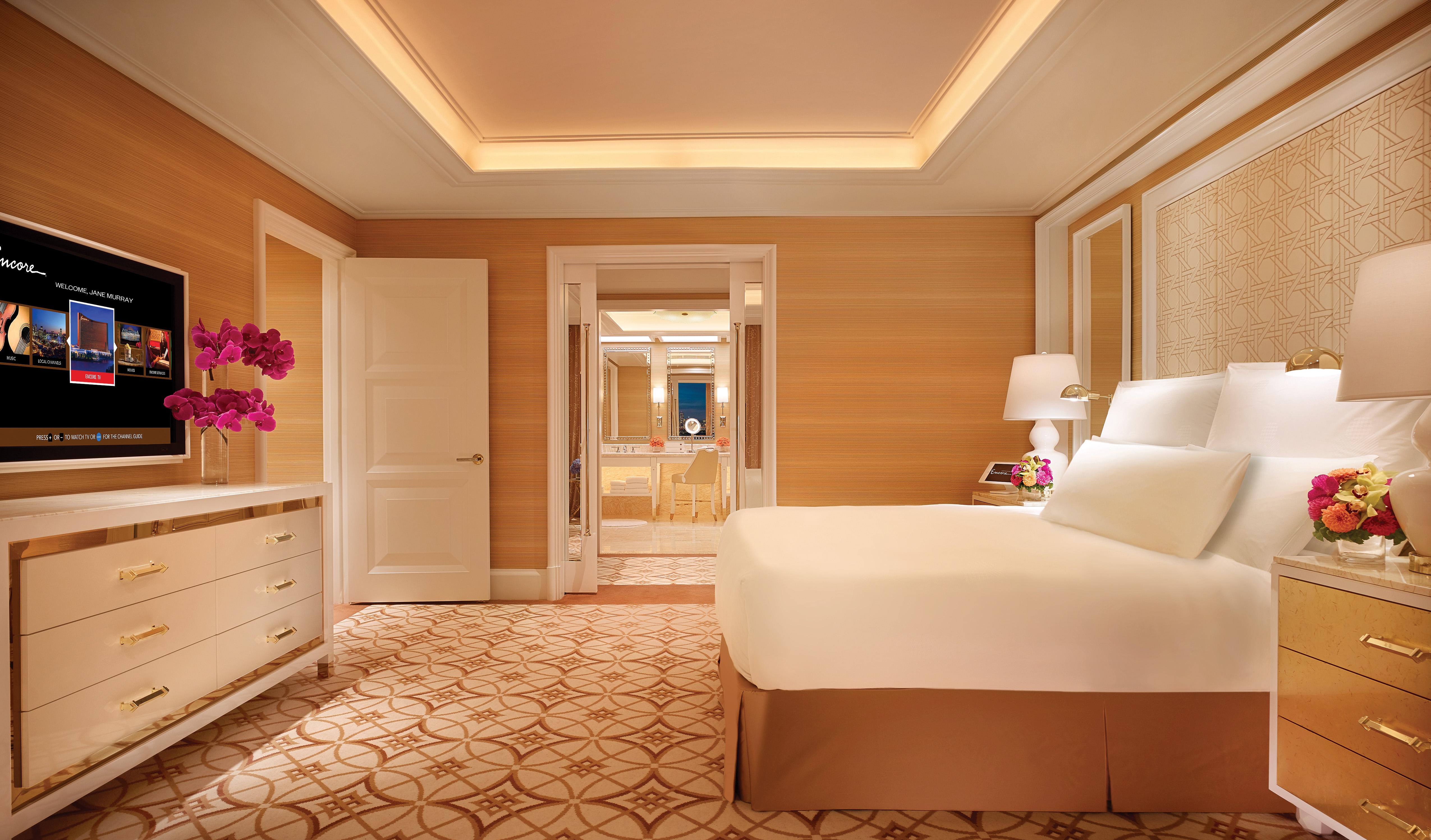 Encore Boston Harbor Everett Exterior photo A bedroom in the Wynn Tower at Wynn Las Vegas
