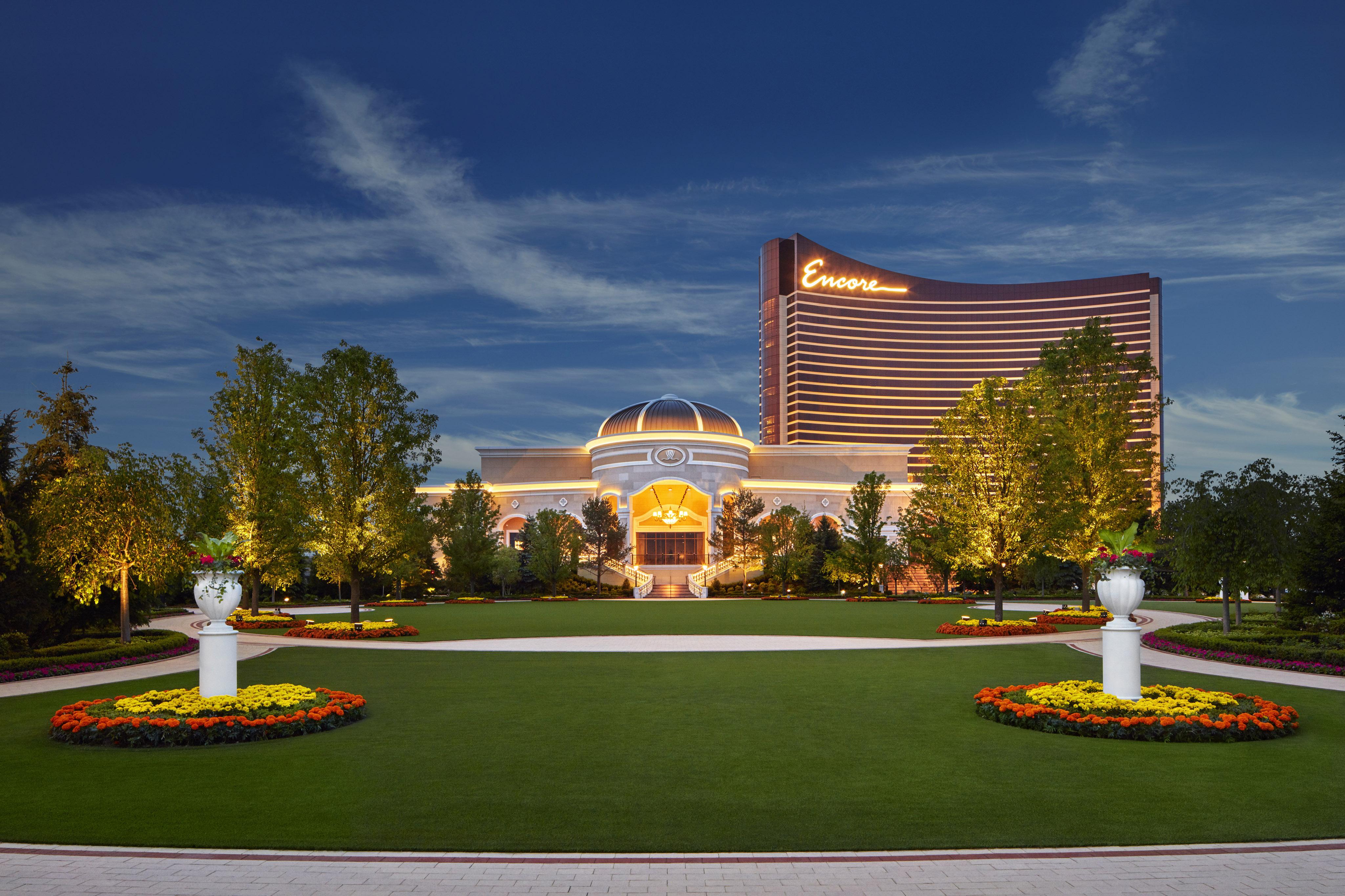 Encore Boston Harbor Everett Exterior photo Encore at Wynn Las Vegas