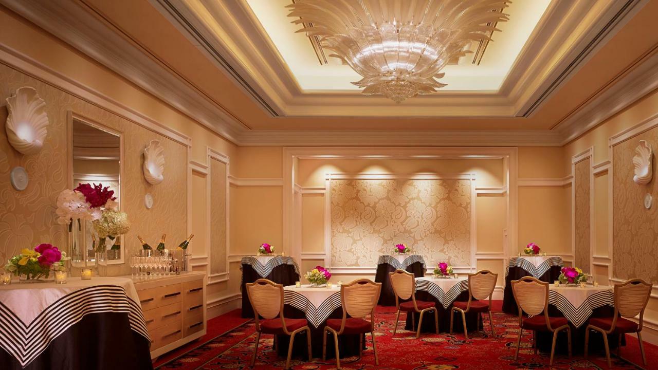 Encore Boston Harbor Everett Exterior photo The private dining room at the restaurant